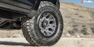 Toyota 4Runner with Fuel 1-Piece Wheels Traction - D825